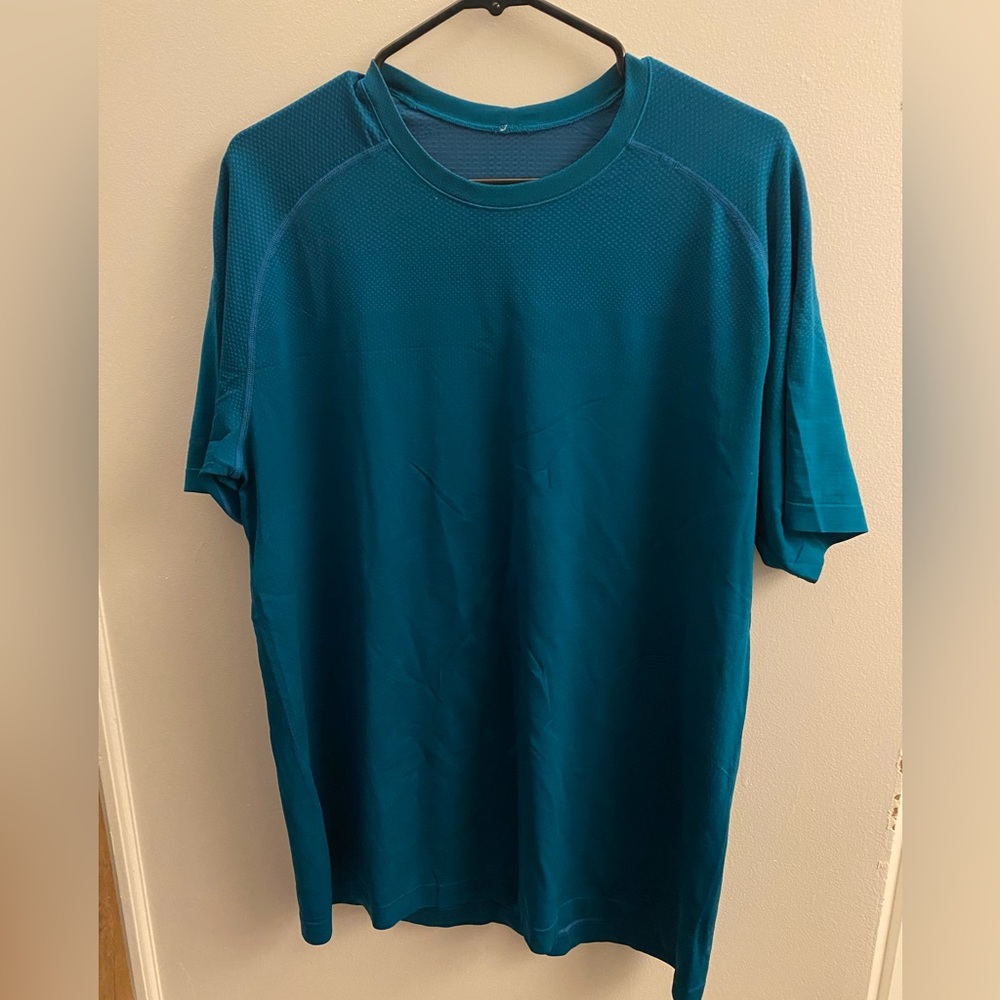 Lululemon mens shirt size XL